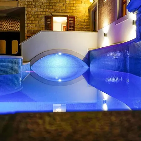Villa Renaissance - Cin08100g-oya *